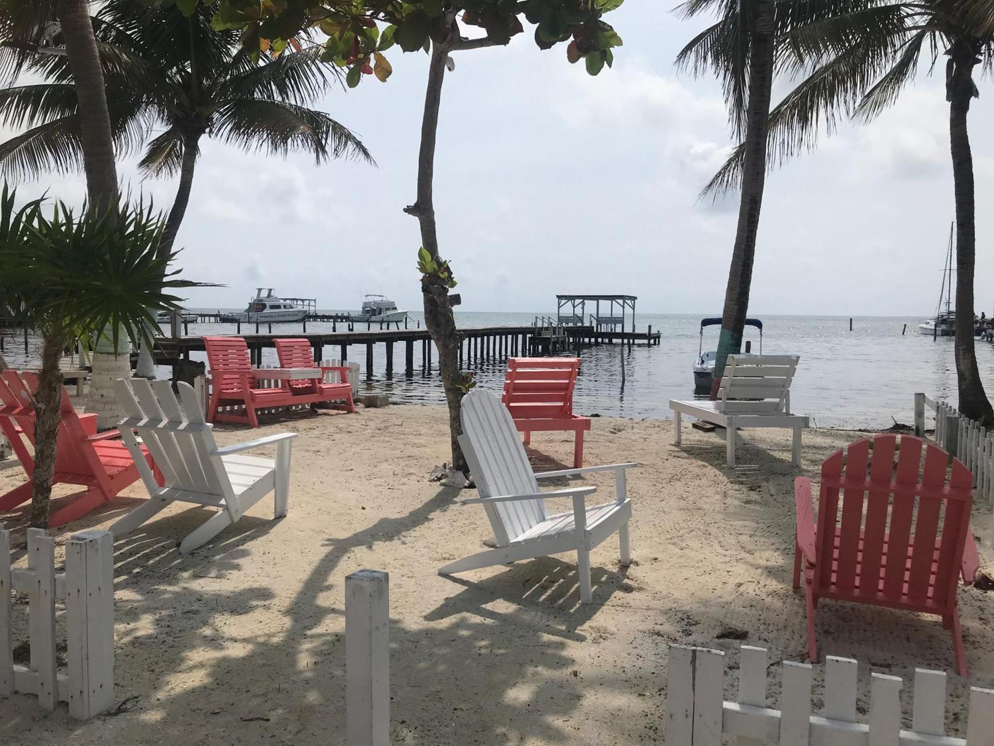 Chila'S Accommodations Caye Caulker Exteriér fotografie